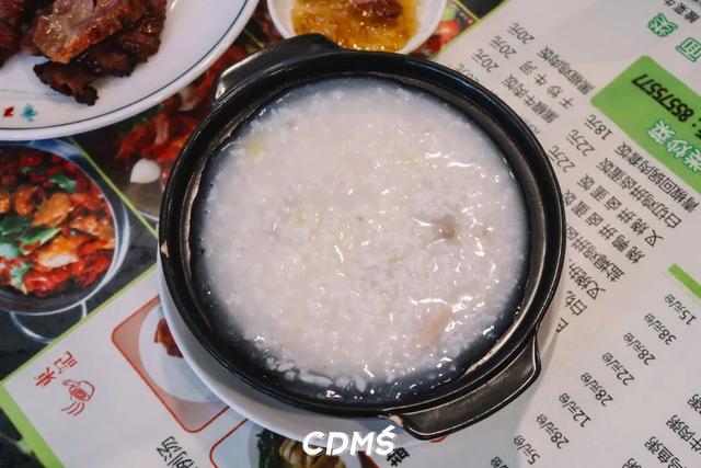 广州人吃成都火锅，广东女生被室友带去第一次吃成都火锅