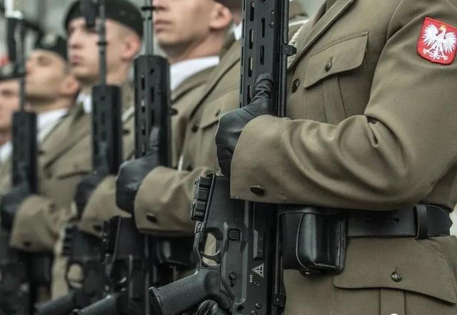 cf幽灵介绍大全，为什么穿越火线的幽灵模式很冷门