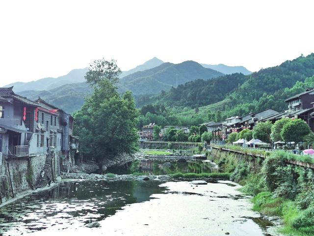 青木川古镇在哪里，藏着动人美景和匪帮传奇故事