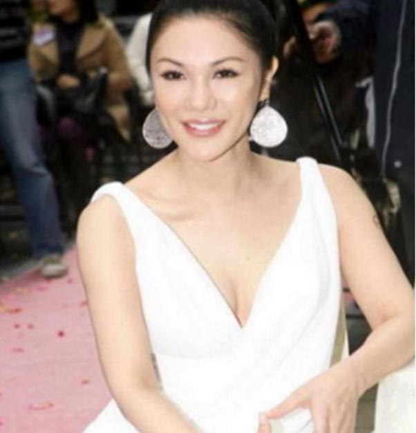 11位变性前后对比，变性前后对比照