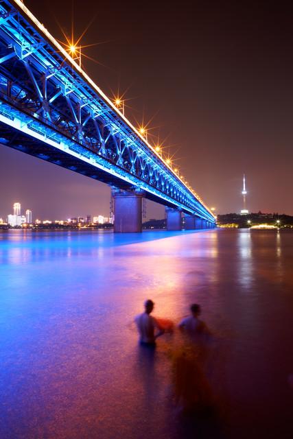 杭州市人均gdp，杭州与武汉的全方位对比