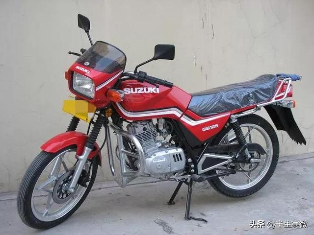 厦门轻骑摩托车，轻骑摩托车种类介绍（轻骑牌15型摩托车送电报的摩托车）