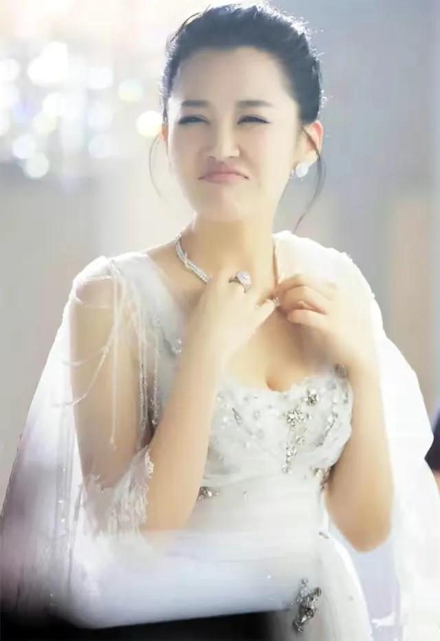 许晴为什么叫行母，最有魅力的女神（许晴个人资料及简介）