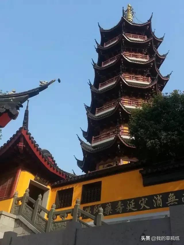 鸡鸣寺在哪个城市，古鸡鸣寺地点（天太热，南京鸡鸣寺的樱花开了）