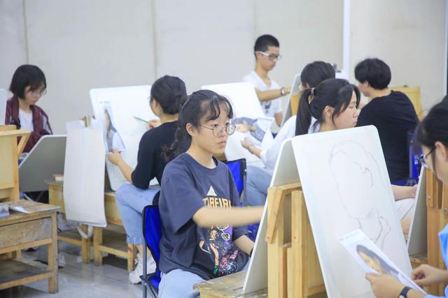 厦门画室排名前十画室，厦门美术集训画室哪家排名好