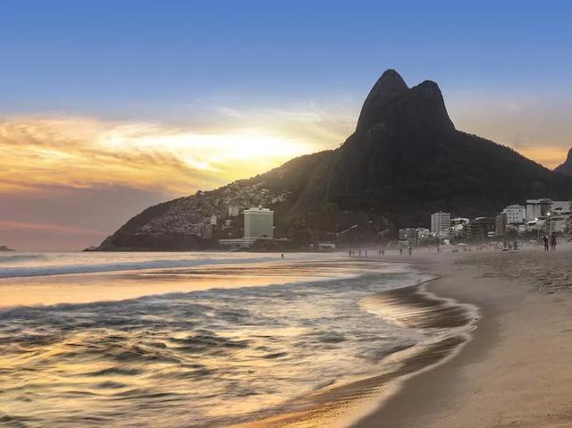 世界上最具标志性的35个海滩，世界十大美丽的海滩