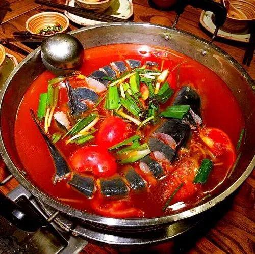 贵州黔东南的特色美食，贵州九个市的特色美食之黔东南苗族侗族自治州