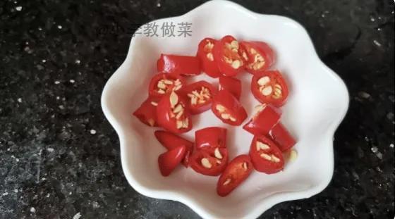 清蒸草鱼怎么做，清蒸草鱼最正确的做法