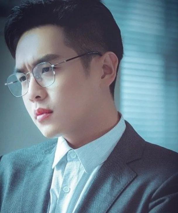 看完张若昀的故事，唐艺昕和张若昀为什么那么恩爱