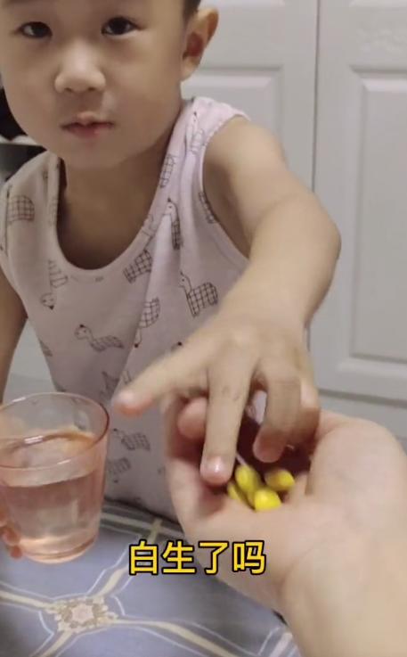 小娃娃惊讶表情包，火遍全网的表情包萌娃