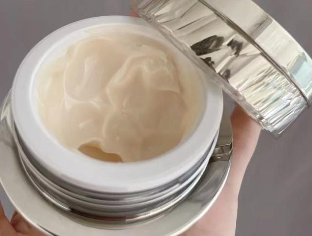 40岁抗皱紧致面霜推荐，30-40岁抗皱面霜排行榜（建议常备这4款平价抗老面霜）