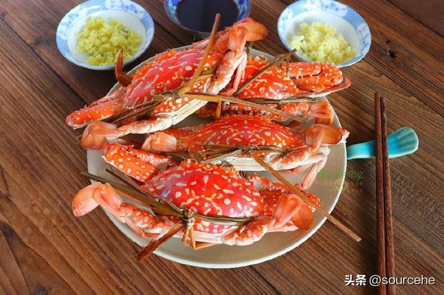 怎样清蒸大闸蟹，清蒸大闸蟹的正确吃法步骤（清蒸大闸蟹怎么做才好吃）