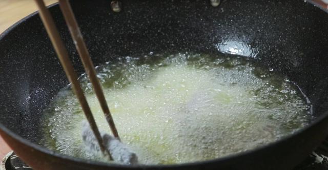 炸带鱼用什么淀粉，炸带鱼用淀粉还是面粉好吃