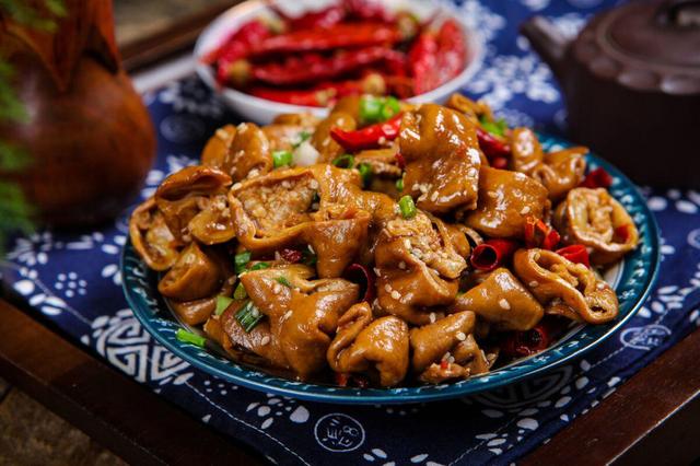 云南臭豆腐怎么烤，外国人下不去嘴