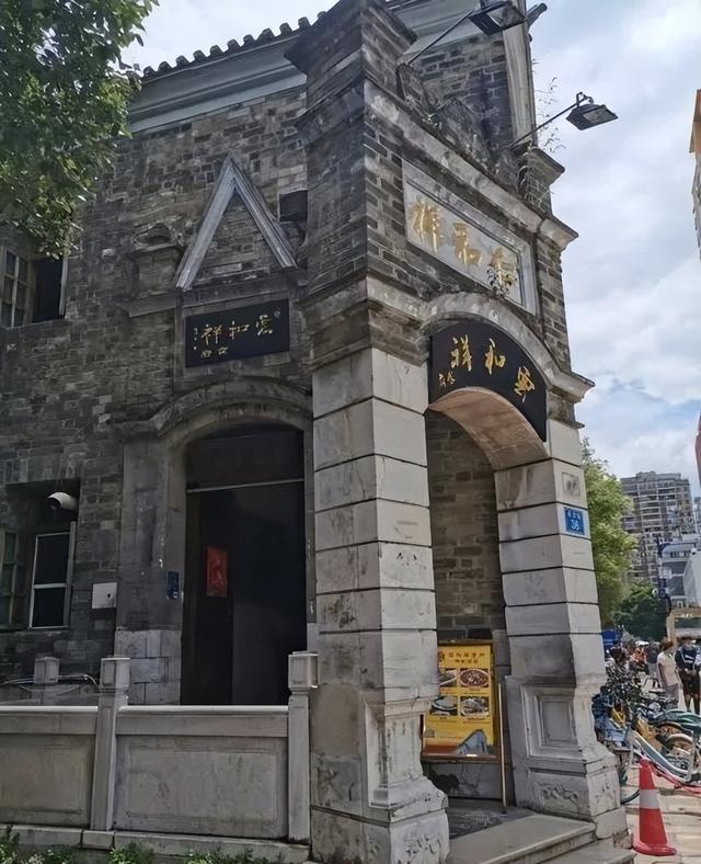 昆明十大必吃本地餐厅24小时营业，昆明这10家餐厅竟然是名人故居