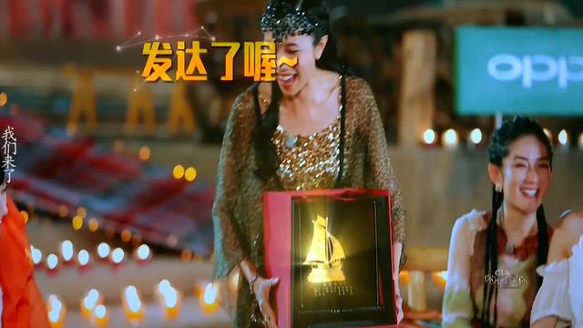 刘嘉玲身价多少亿，刘嘉玲个人简历（同进同出情胜母子）