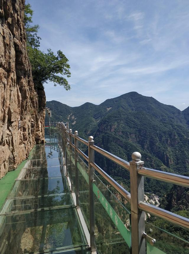  平谷天云山栈道好嗨，北京竟然还有这么惊险刺激的玻璃栈道和玻璃桥