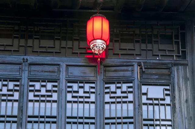 夏天去哪里旅游，夏天适合去哪里旅游避暑的地方（这些消暑纳凉地请收藏好）