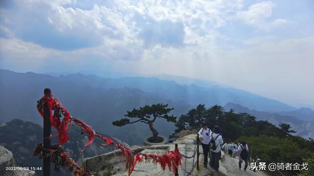华山要爬几个小时，华山旅游攻略三个小时以上（一次夜登华山的经历和感受）