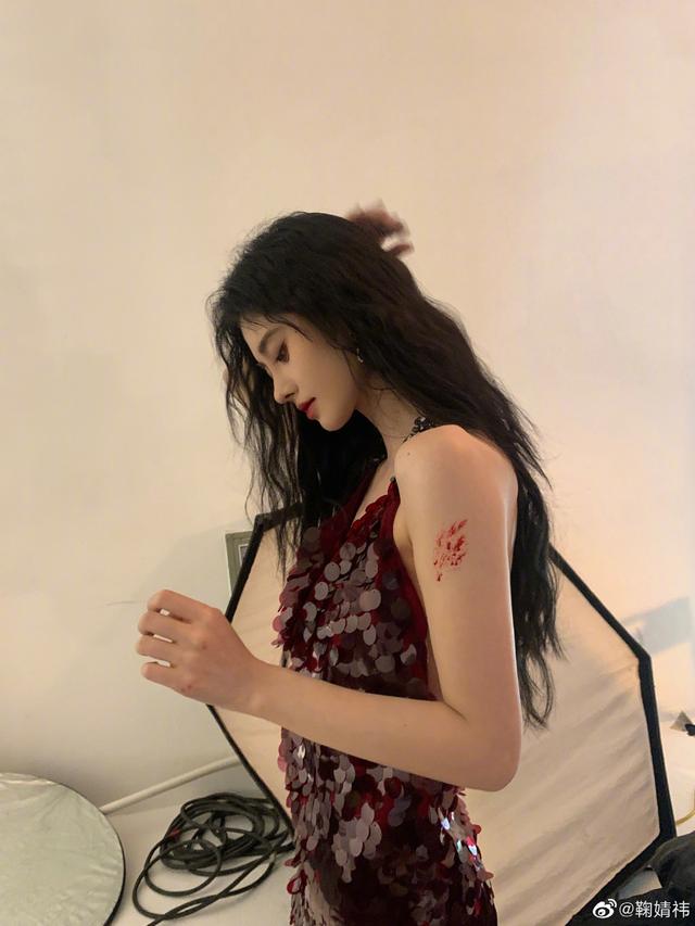 鞠婧祎14岁帅照，鞠婧祎14岁旧照被爆出