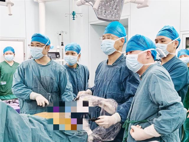 男生肥胖手术(肥胖手术中会有哪些危害)