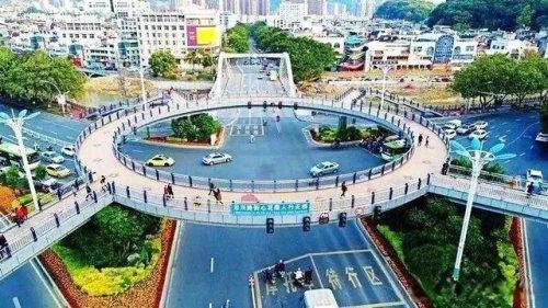 龙岩话闽南人能不能听得懂，市区和郊县方言不相通