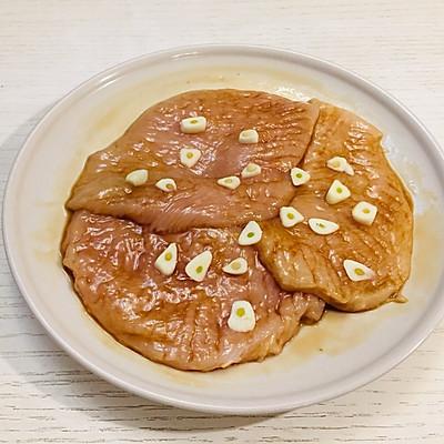 现成的炸鸡排怎么炸酥脆好吃，外面卖15一份的炸鸡排