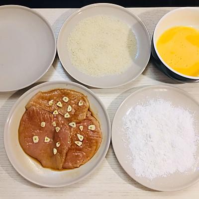 现成的炸鸡排怎么炸酥脆好吃，外面卖15一份的炸鸡排