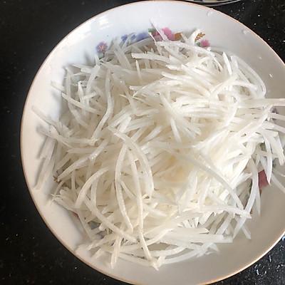 萝卜丝虾汤的做法，如何做萝卜丝虾汤（萝卜丝大虾汤）