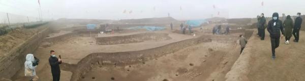 石刃，贵州青龙偃月刀出土