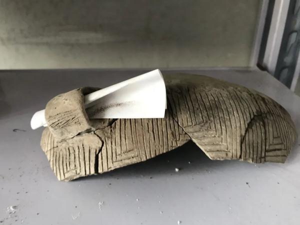 石刃，贵州青龙偃月刀出土