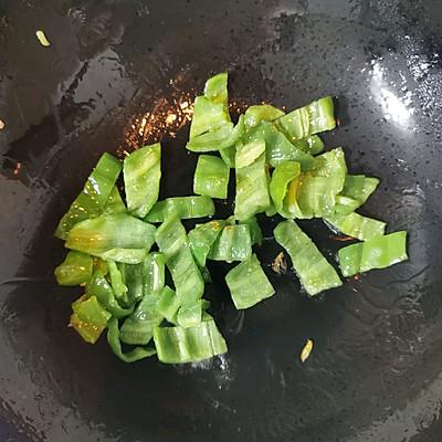 辣炒火腿花样做法，这道极简的美味辣椒炒火腿美味下饭