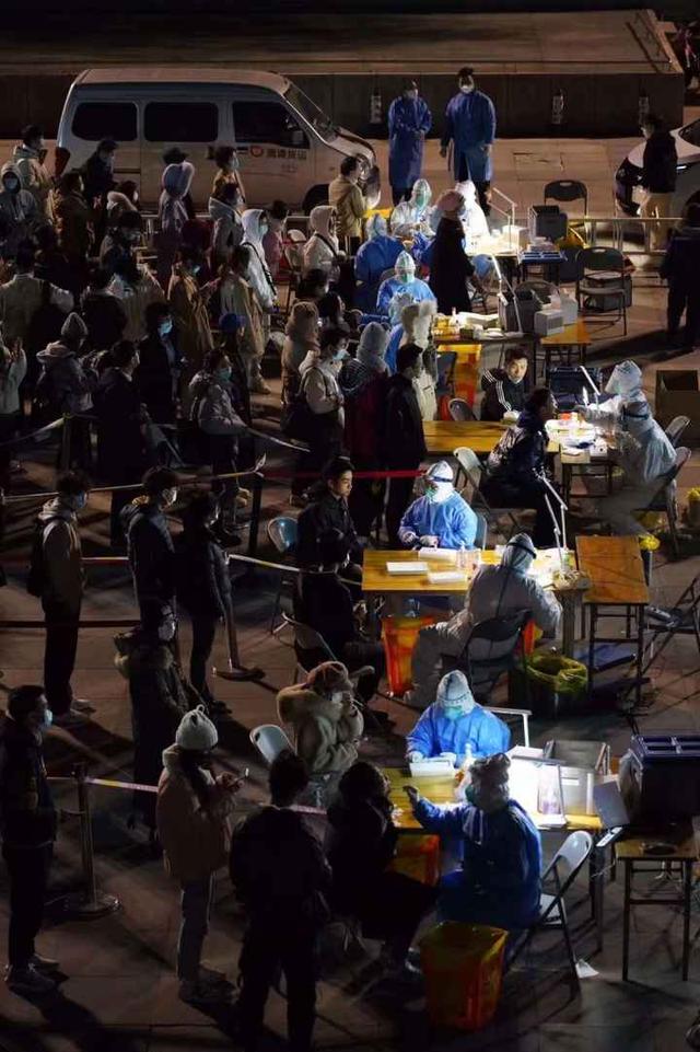 浙大的校庆主题，灯长明人长安浙大昨夜亮起