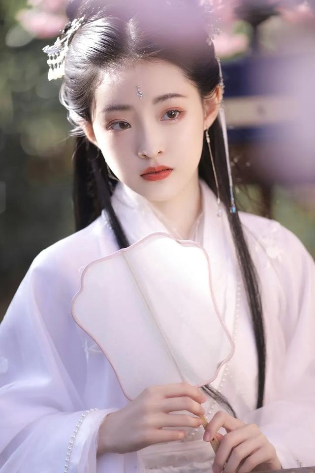 蒋韵兮弹琵琶，王昭君的四位扮演者