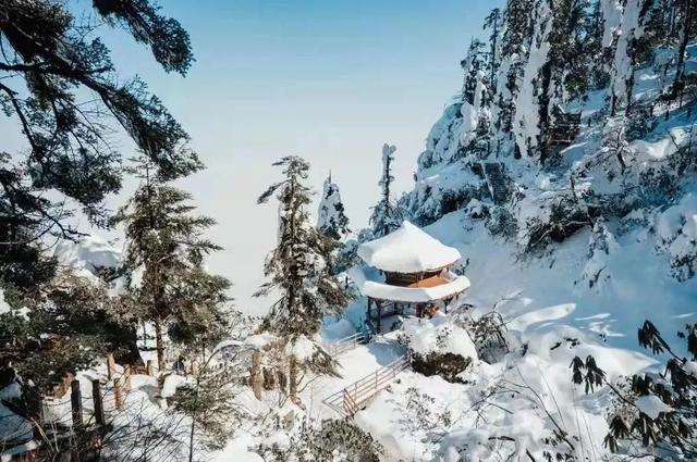 成都瓦屋山风景区门票，成都瓦屋山有景区直通车啦