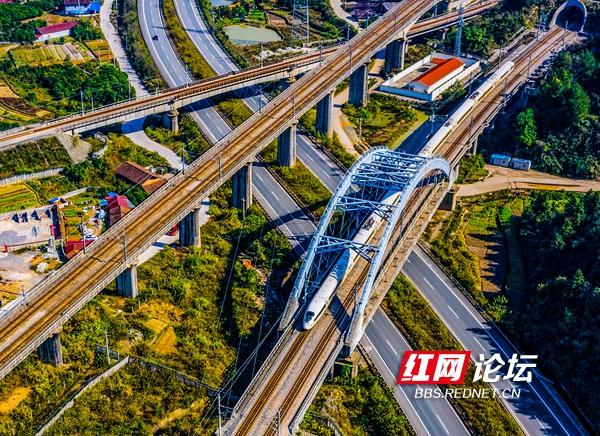 最新怀化高铁规划，湖南这座城市花大代价建高铁新城