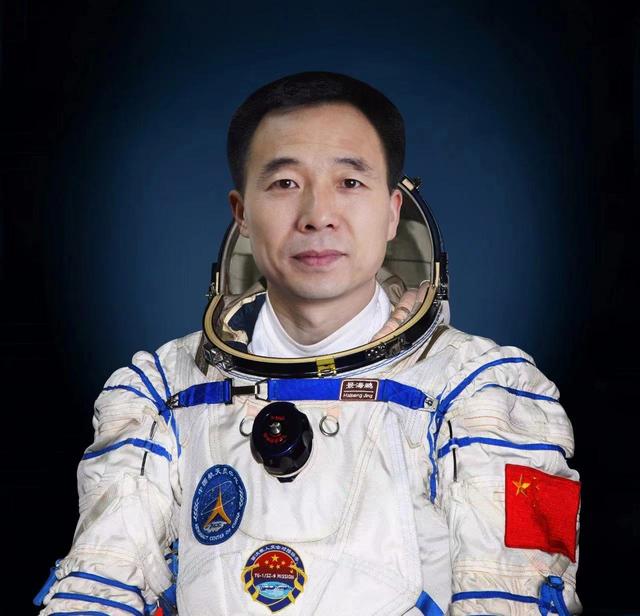 景海鹏神舟十一号航天员，景海鹏成为我国第四任航天员大队大队长