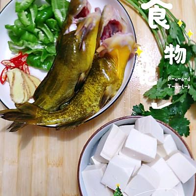 黄骨鱼焖豆腐正宗做法，鱼肉和豆腐都非常入味