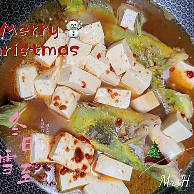  黄骨鱼焖豆腐正宗做法，鱼肉和豆腐都非常入味