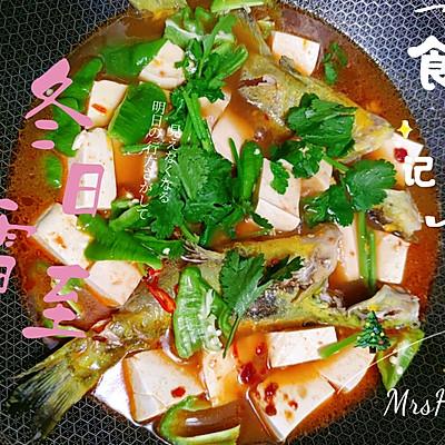  黄骨鱼焖豆腐正宗做法，鱼肉和豆腐都非常入味