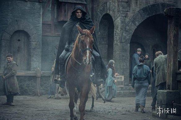 巫师三年度版是什么，年度版》游戏可玩程度