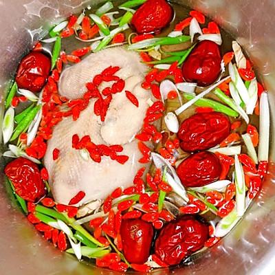 红枣枸杞汤美味又滋补加它一起煮，营养美味两手抓