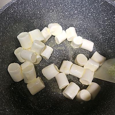 草莓雪花酥的做法，做了十年的草莓雪花酥