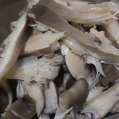 怎样做干炸蘑菇好吃又简单，快来查收你的家常干炸蘑菇秘籍