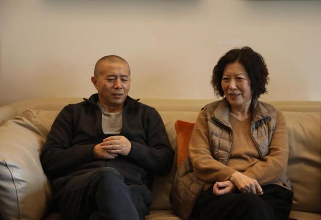 毕飞宇代表江苏文学界探访，毕飞宇解读经典课文引热议