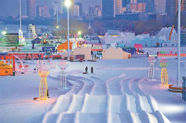 佳木斯冰雪大世界，佳木斯市冰雪大世界12月份（正月初三，逛佳木斯冰雪大世界）