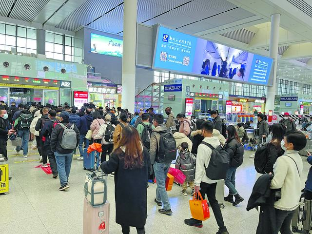 这份春运出行指南请查收，春运出行指南请收好（春运返程火车票开抢）