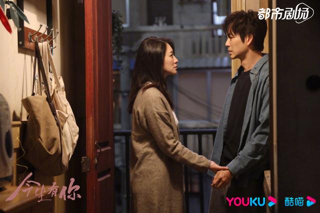 钟汉良李小冉三度合作分别是哪些，李小冉一改与钟汉良合演熟龄虐恋剧《今生有你》化身美艳职业妇女