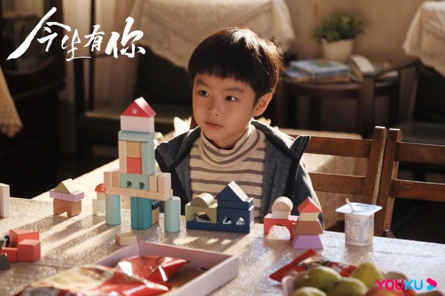 钟汉良李小冉三度合作分别是哪些，李小冉一改与钟汉良合演熟龄虐恋剧《今生有你》化身美艳职业妇女