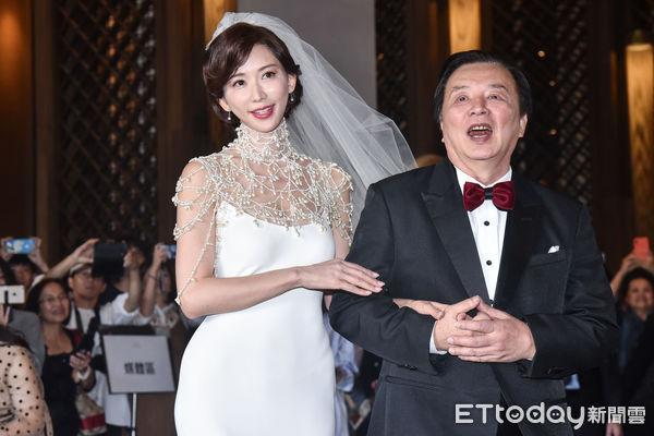 林志玲因自己变胖主动向大家道歉，小天使除夕到林家